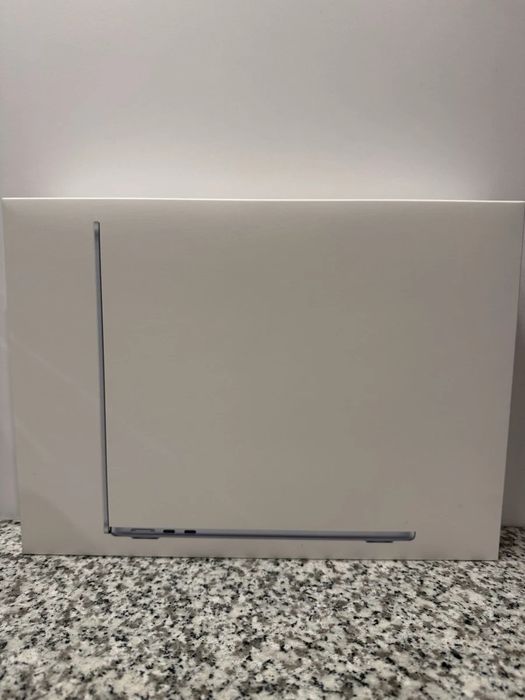Продаются два Macbook Air 2025 срочно с США