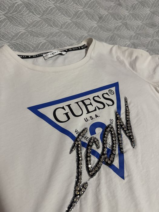 Тениска guess с камъни