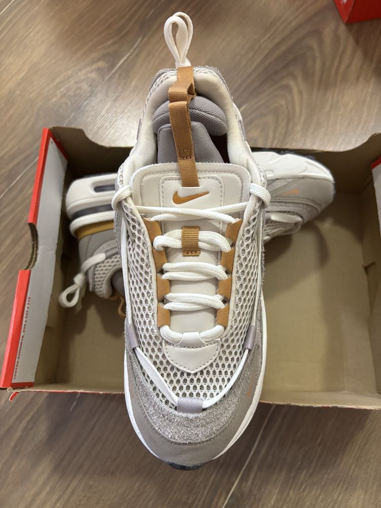 Маратонки Nike Air Max Furyosa