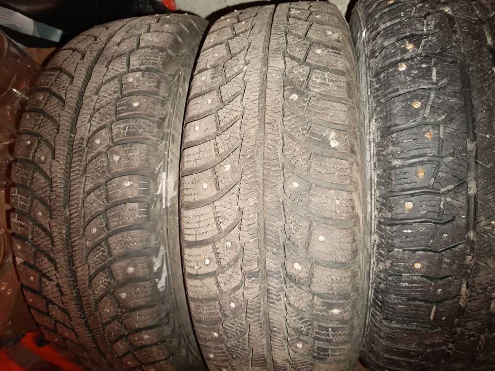 Продам диски с зимней ризиной  185/65 R14