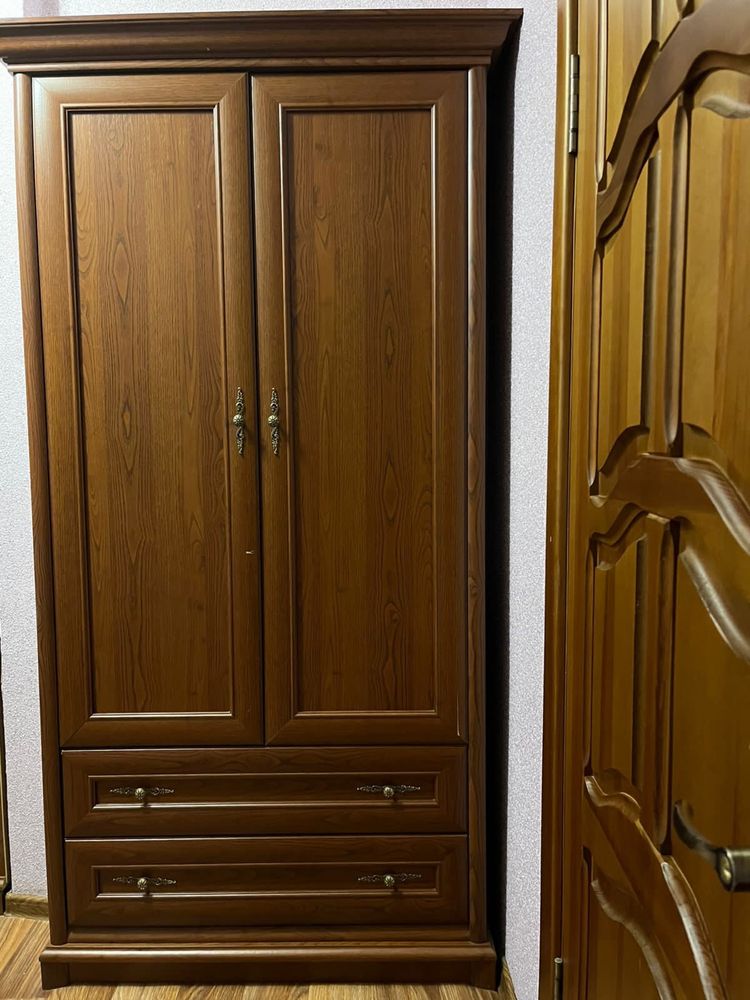 Шкаф для одежды в отличном состоянии