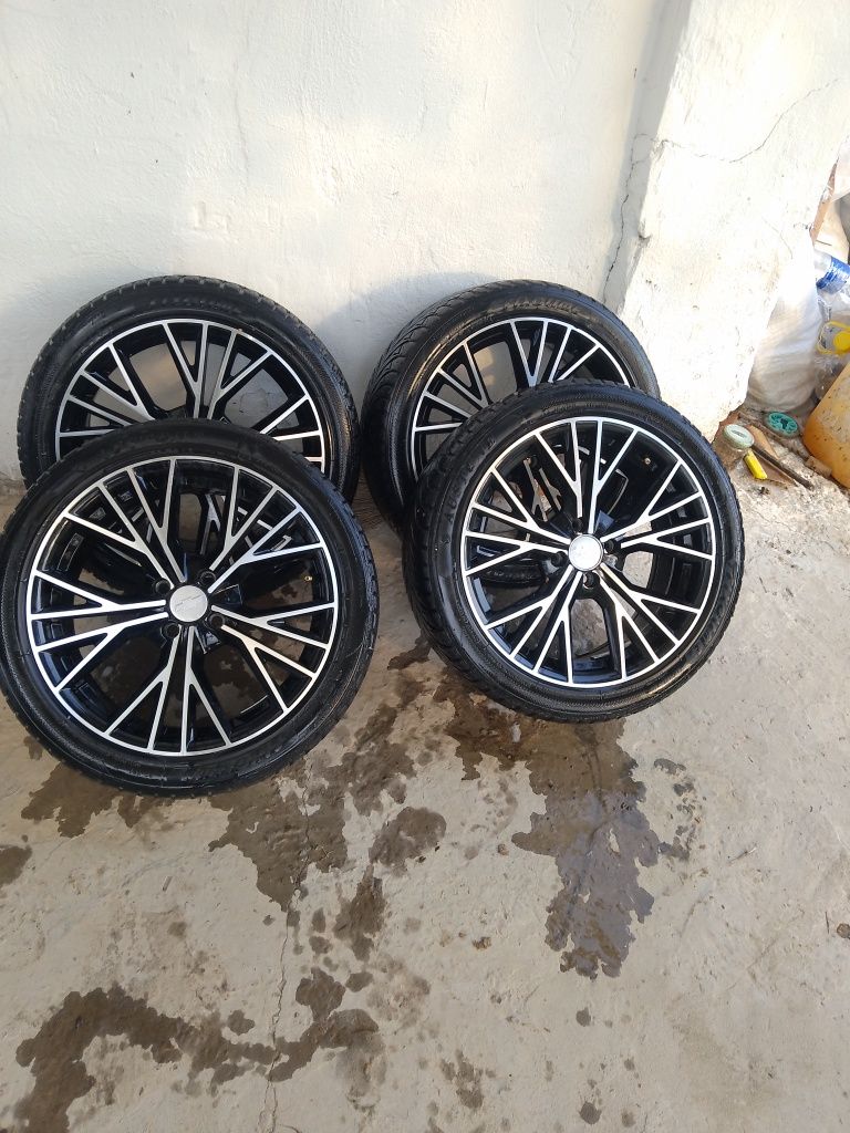 215/45 R17 Спарк колбьт нексия 1 2 3 Жигулиларга тушади срочно сотилад