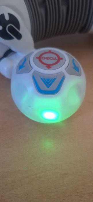 Интерактивно роботизирано кученце Дакел