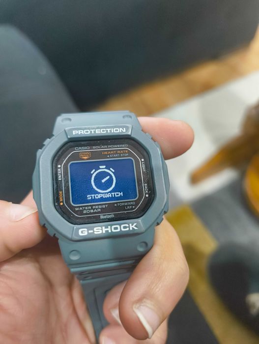 Часовник Casio G-Shock DW-H5600-1ER solar hr sensor Bluetooth