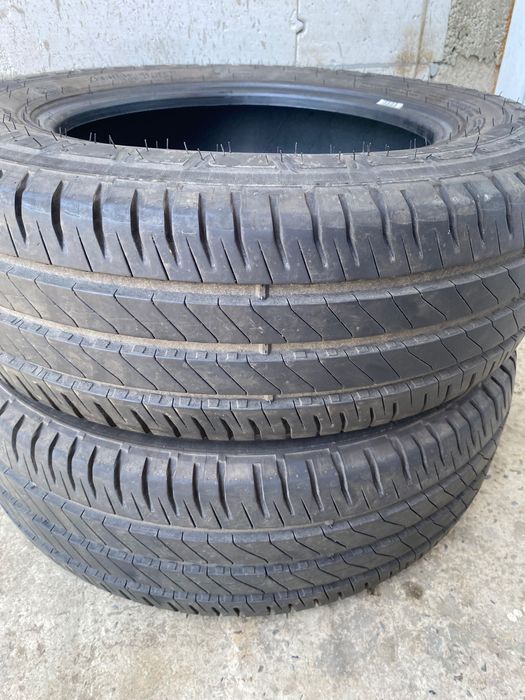 215/65/16 C. Michelin Agilis 3 doua anvelope de vara