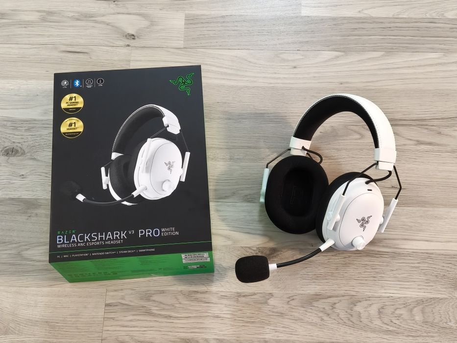 Căști gaming wireless Razer BlackShark V3 Pro NOI