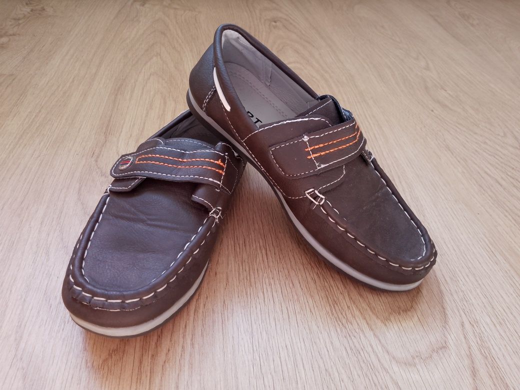 Pantofi BĂIEȚI, mărimea 35