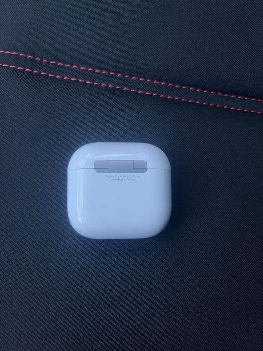 Слушалки apple Airpods 4