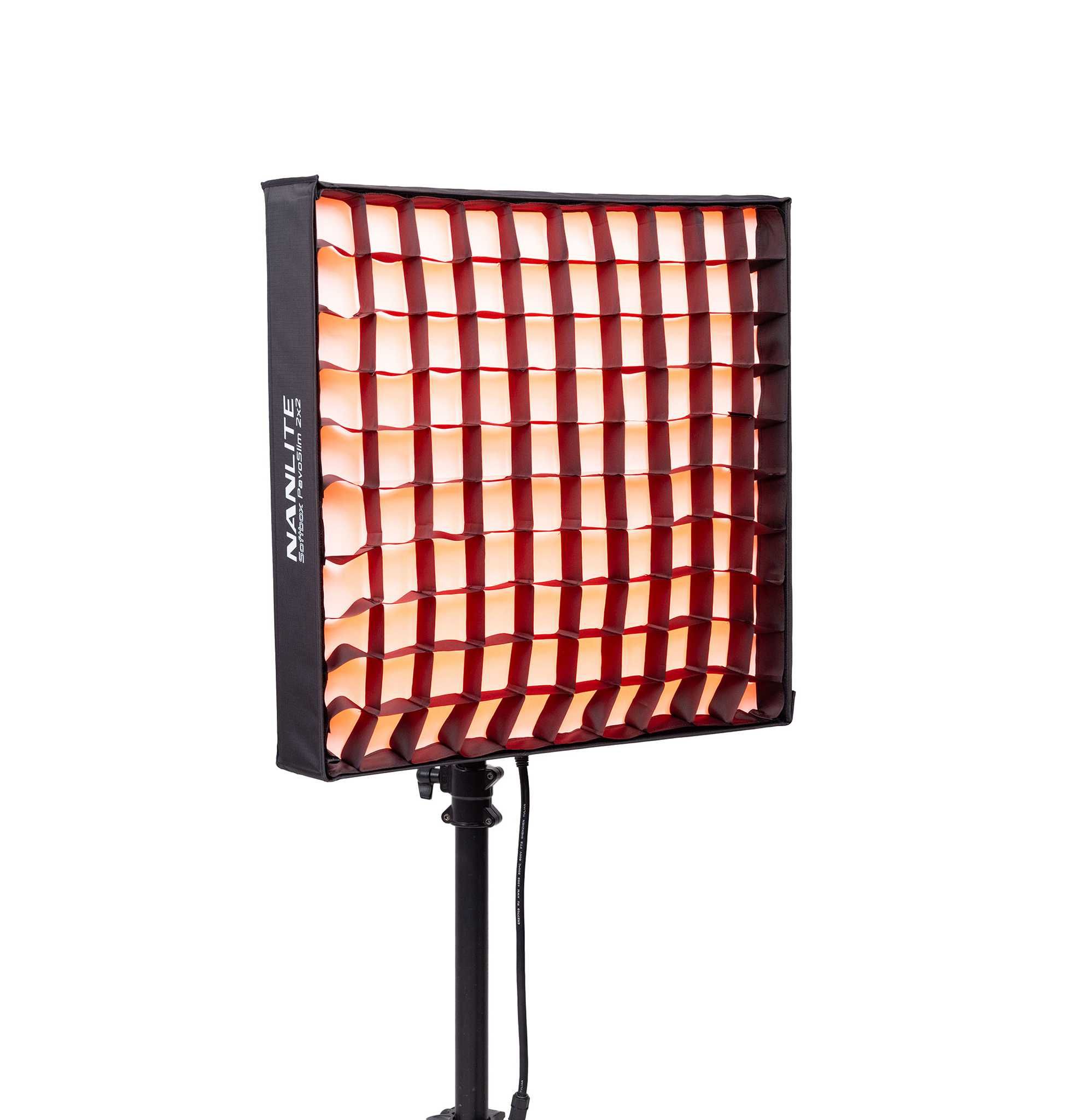 Диодно осветление Nanlite PavoSlim 240C RGBWW