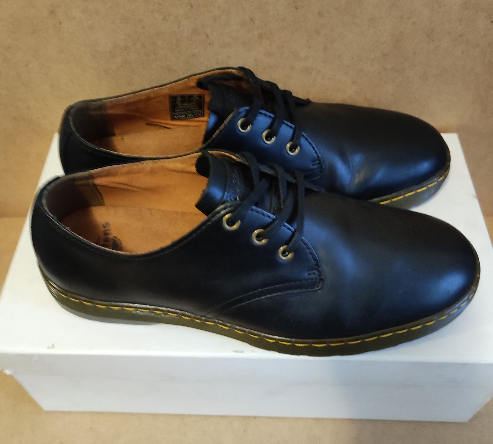 № 43  Dr. Martens  Coronado