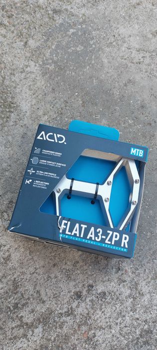 Pedale ACID Flat ALu negre pe rulmenti argintii