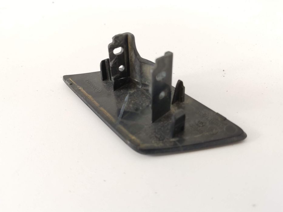 Ауди СКю5 / Audi SQ5 [ - ] Оригинален капак за мивка на фар от дясната