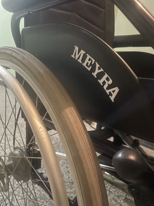 Чисто НОВА Инвалидна Количка