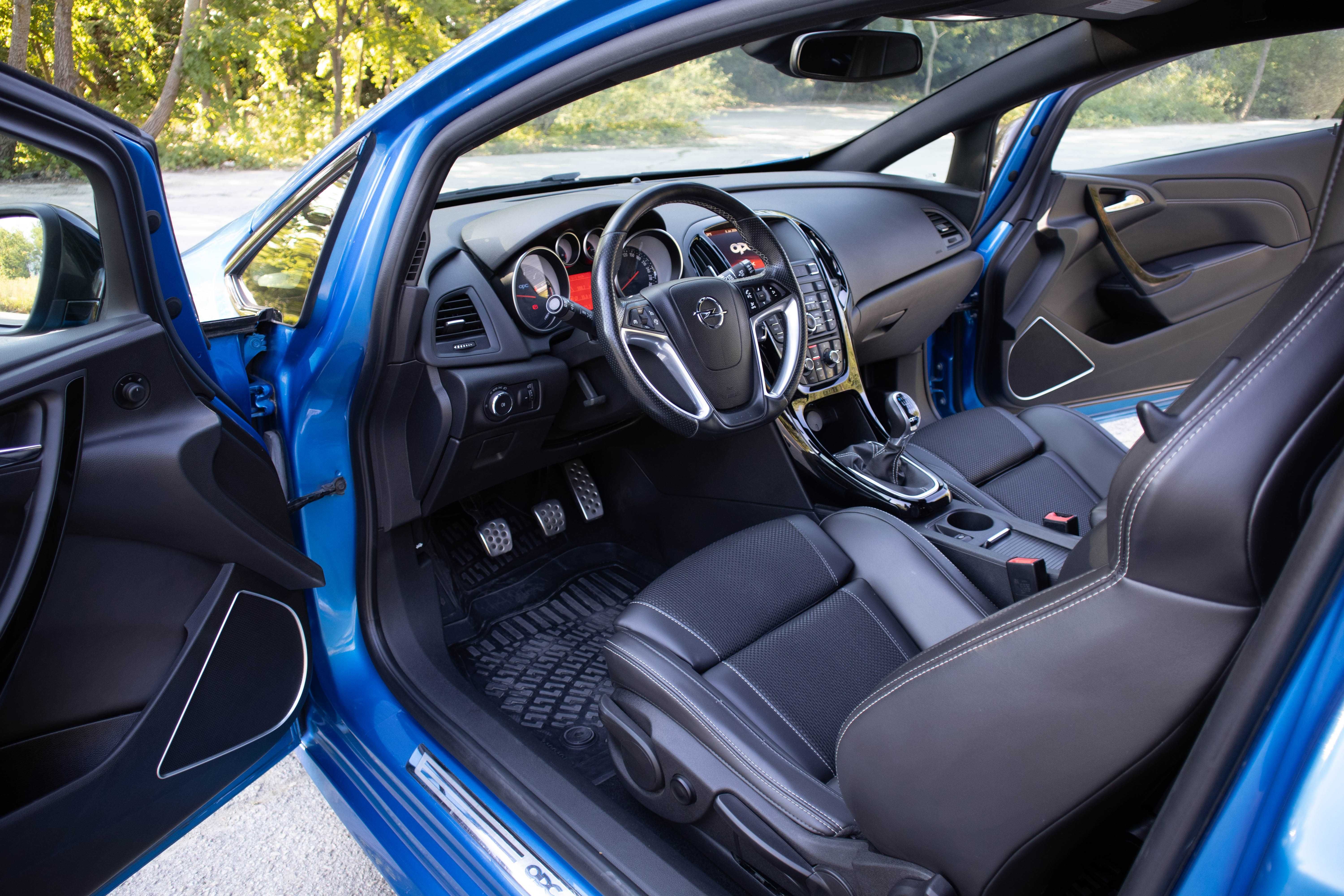 Opel Astra J OPC