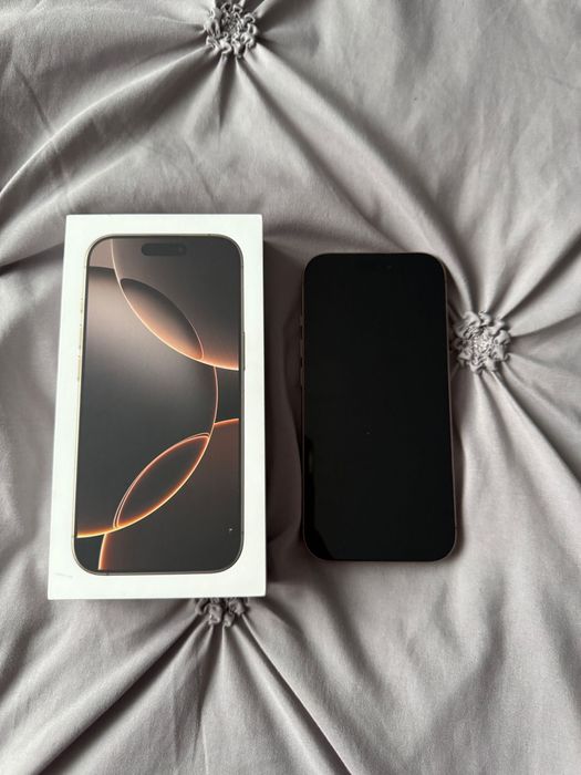 Iphone 16 pro in perfecta stare  baterie 100/100