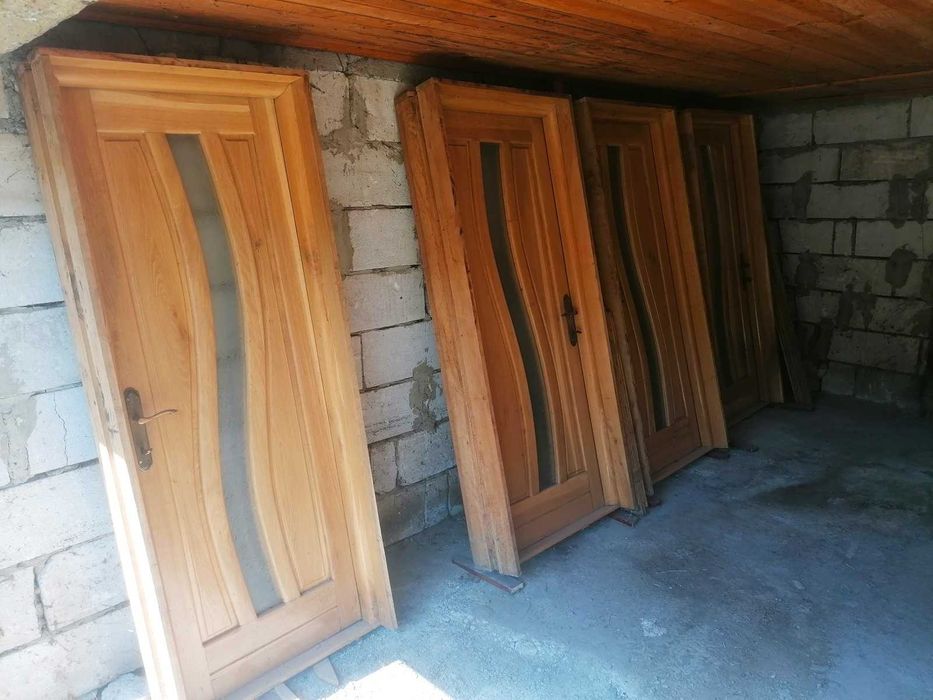 Uși stejar lemn masiv