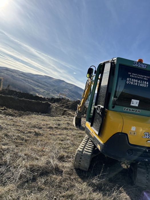 Excavator de inchiriat