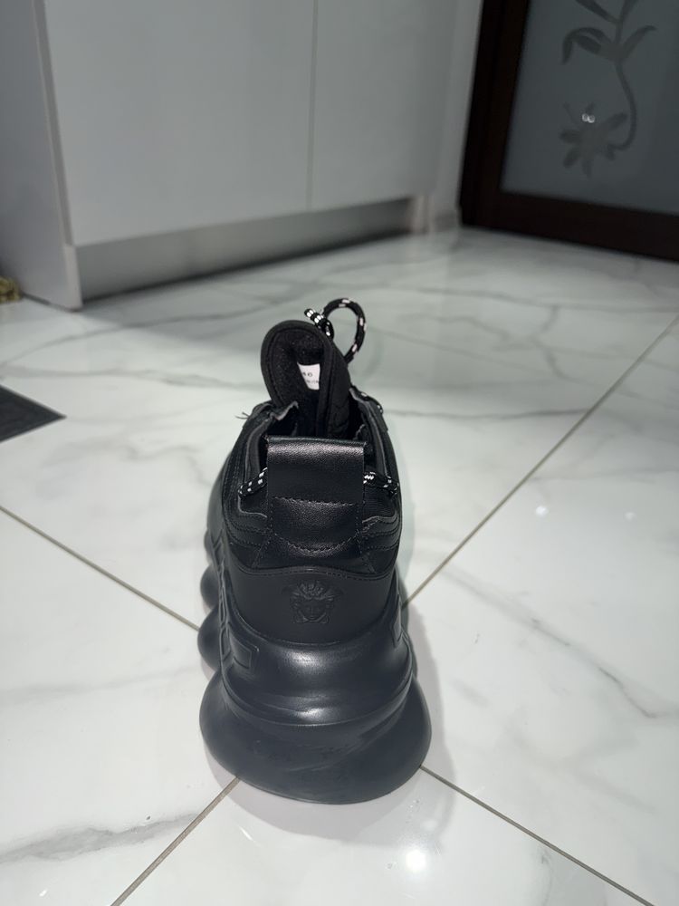 vand versace chain reaction
