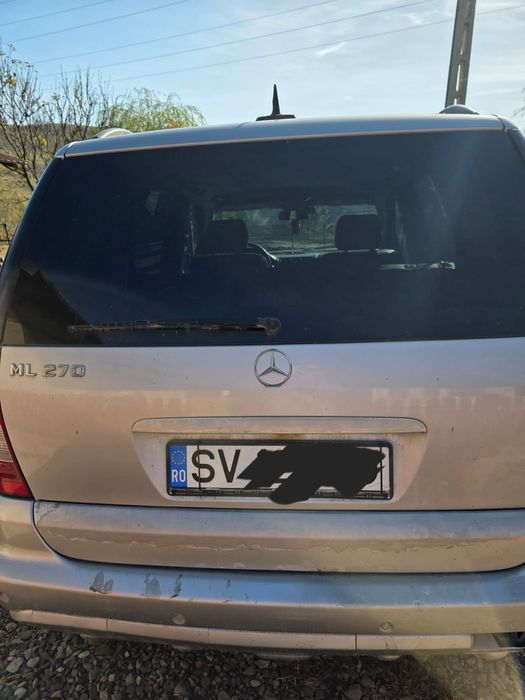 Dezmembrez Mercedes ML 270