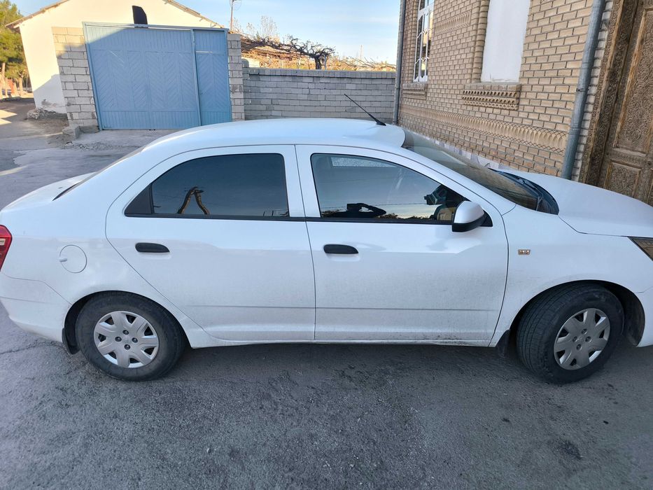 Avtomobil Cobalt 2019, metan, mexanika