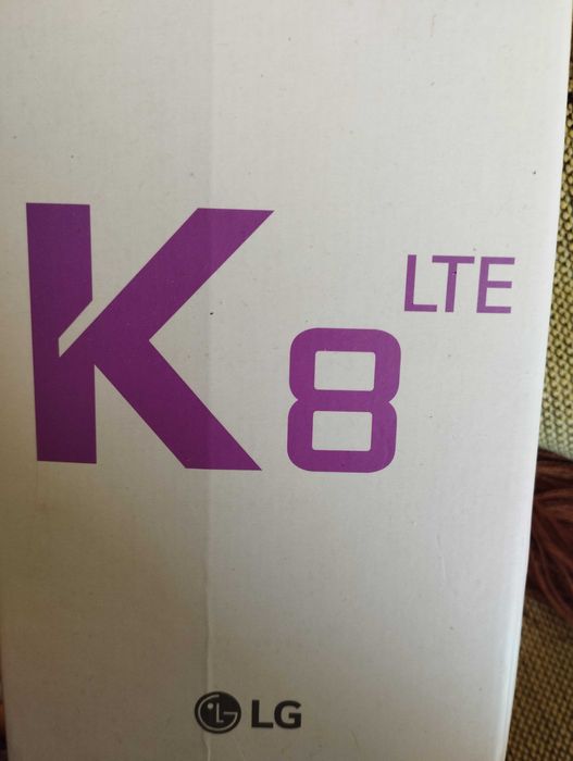 Продам телефон LG