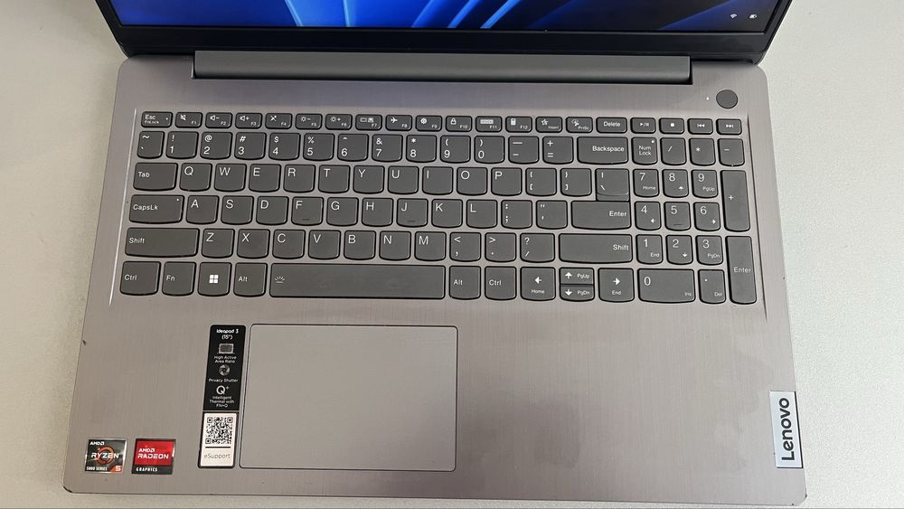 Laptop Lenovo IdeaPad 3 (15”) Ryzen 5, 16 Gb RAM, SSD