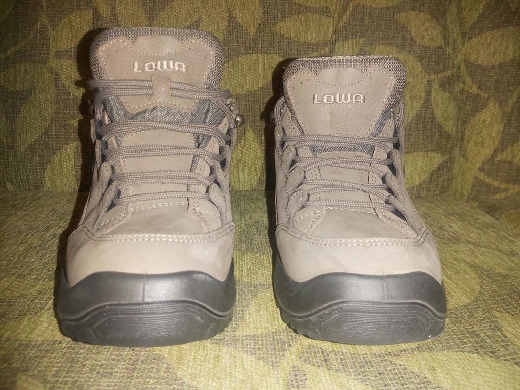 Дамски туристически обувки Lowa Renegade GTX