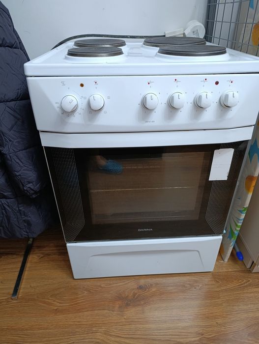 Продам электрическую плиту