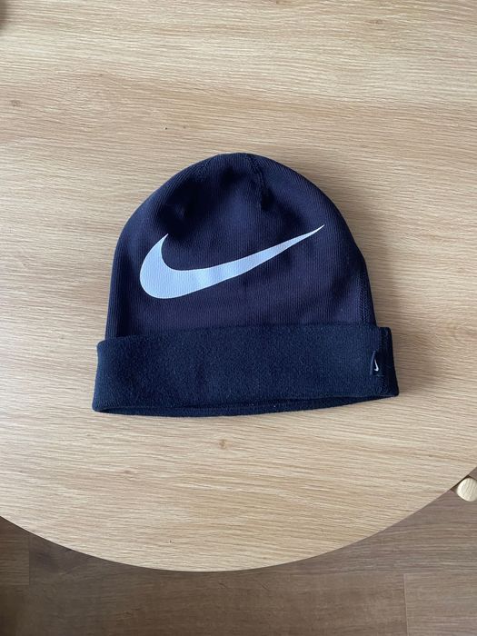 Зимна шапка Nike