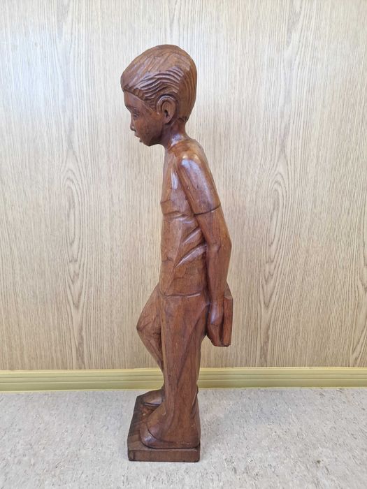 Статуетка дърворезба 70 см.