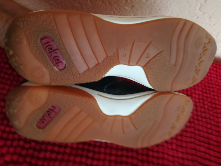 Adidași noi Rieker nr 38 dama