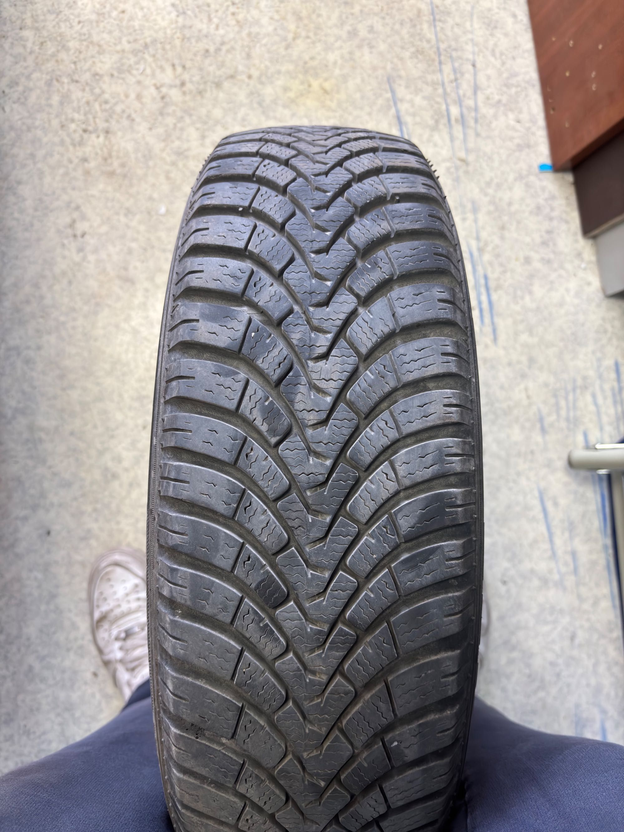 Зимни гуми falken 175/65/15