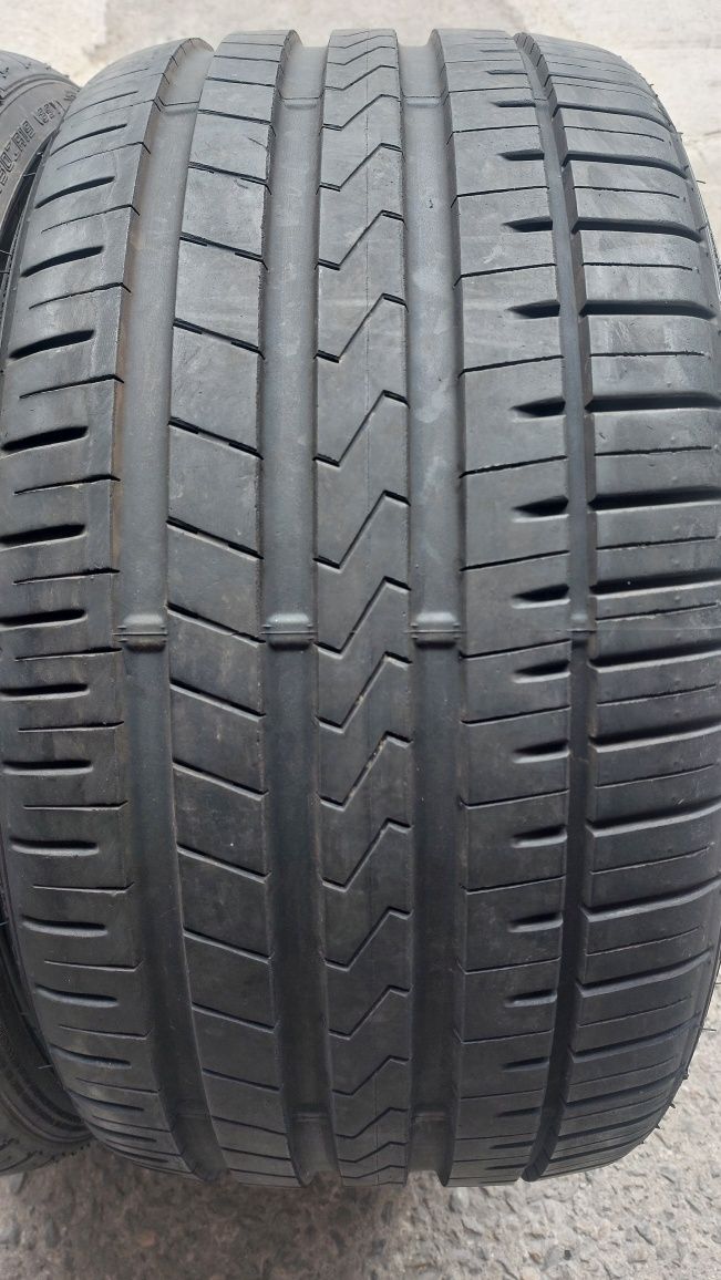 Летни гуми 245/30/19 Falken Azenis 2 броя