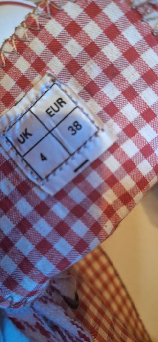 Bascheti fete Country Maddox,noi,40 lei