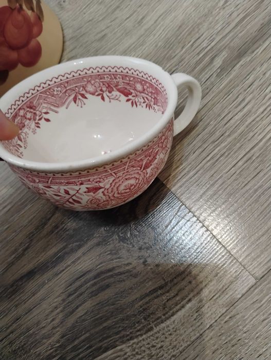 Сервиз от рисувана керамика