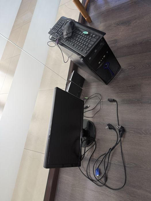 Kompyuter sotiladi eski