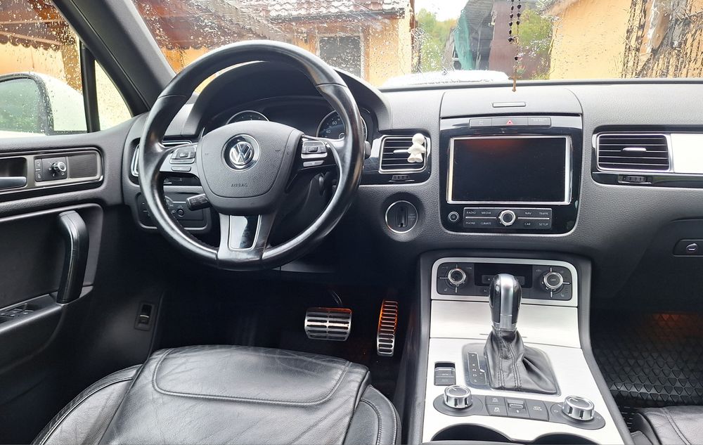 Volkswagen Touareg/3.0 DIESEL 245 CP/ Cârlig remorcare