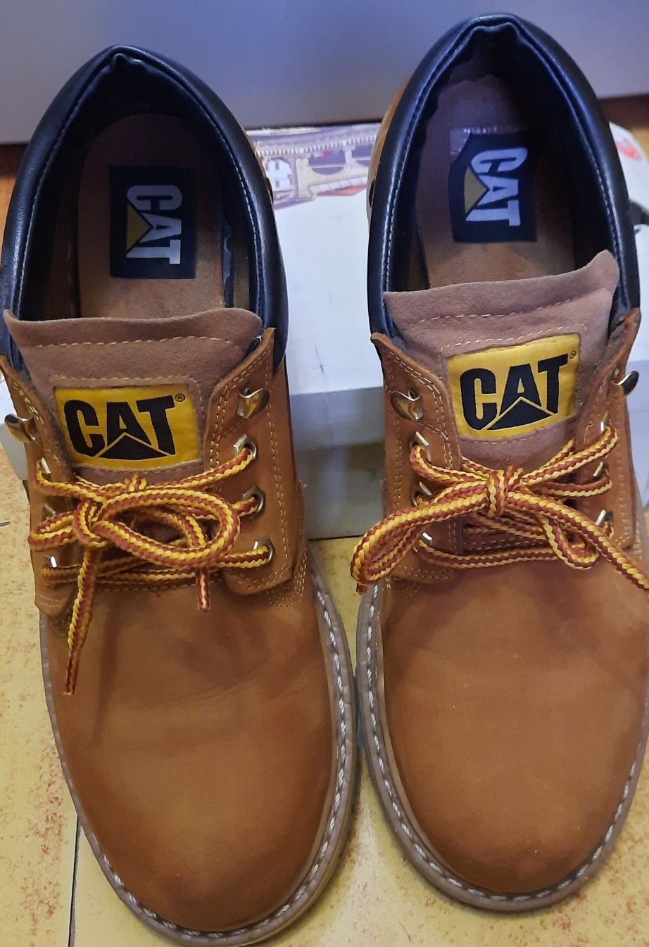 Ботинки Cat  Caterpillar новые размер 43