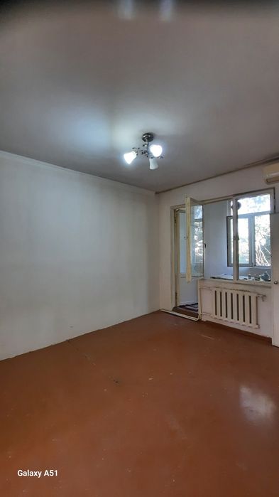 Срочно продаётся микрорайон Ташгрзсс  2/4/4  перекрёстке Сельхоз.