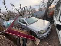 De vanzare auto: Opel Astra G 2001 si Dacia papuc