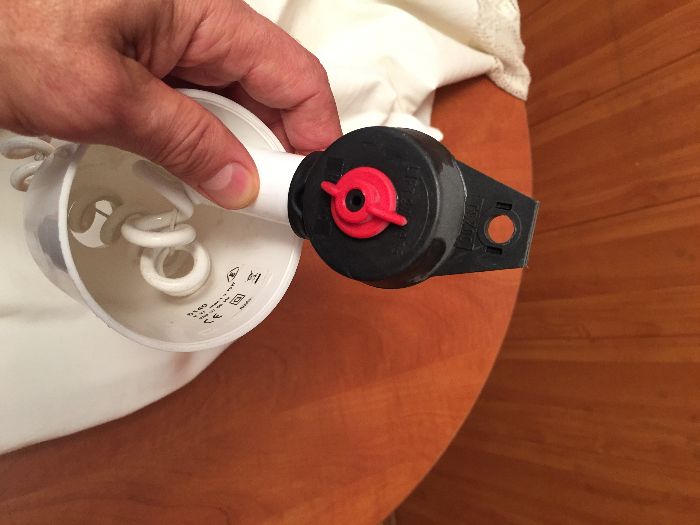 Lampa retractabila bucatarie dormitor cu intrerupator