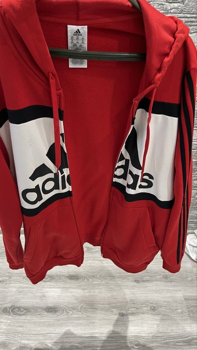 Червен суитчър Адидас 2XL