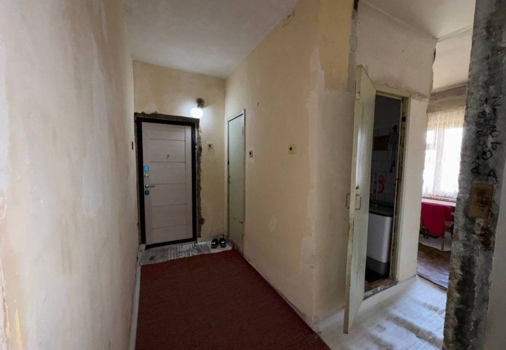 Срочно Продаётся Кушбеги 1/5/5 без ремонта локации топ !