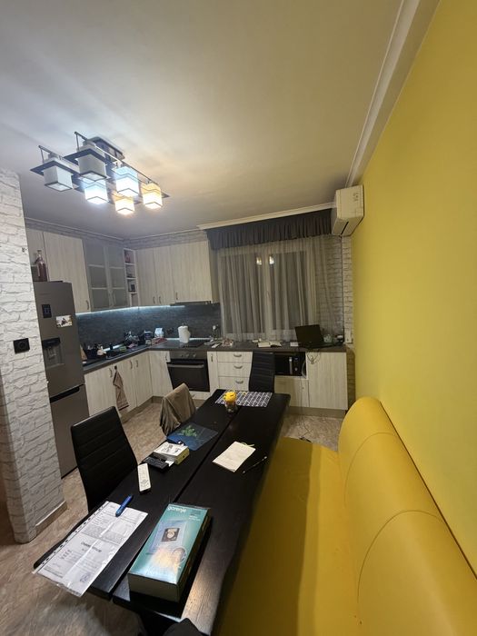 Апартамент 78кв.м. И гараж