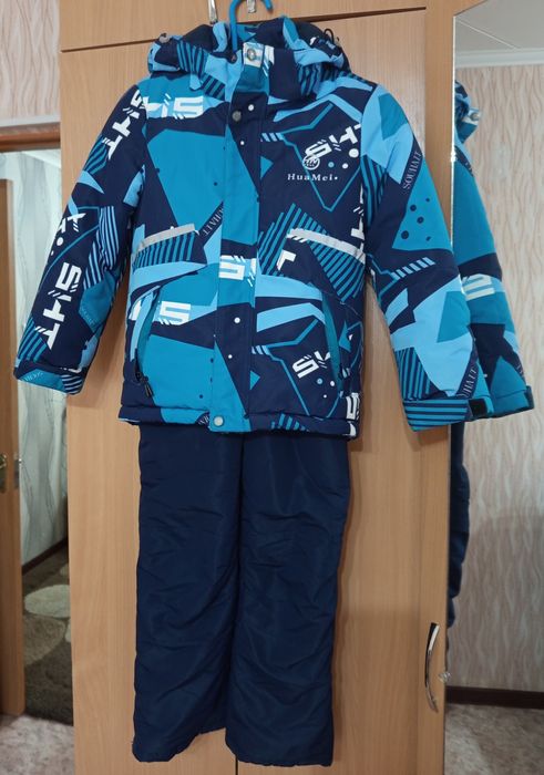 Продам зимний детский комбинезон