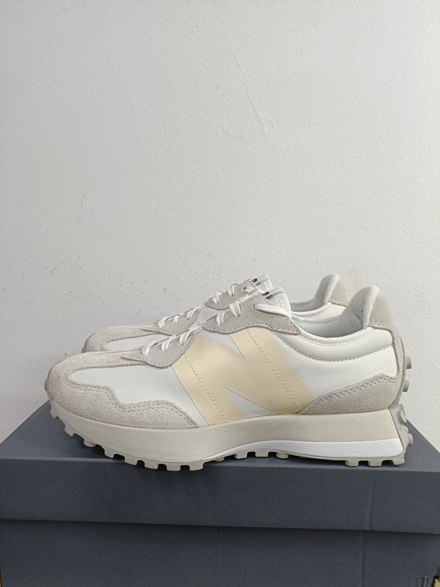 New Balance 327 номер 40