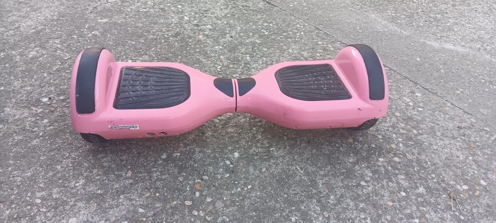 Vând 3 hoverboard uri