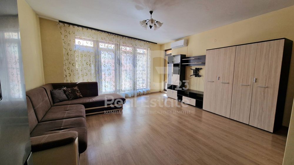 Продава се Двустаен апартамент в Пловдив, Остромила - 84 кв.м за 1310 €/кв.м - Снимка #3