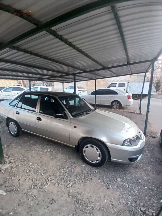 Продам Nexia 2 DOHC 4 позиция в отличном состоянии