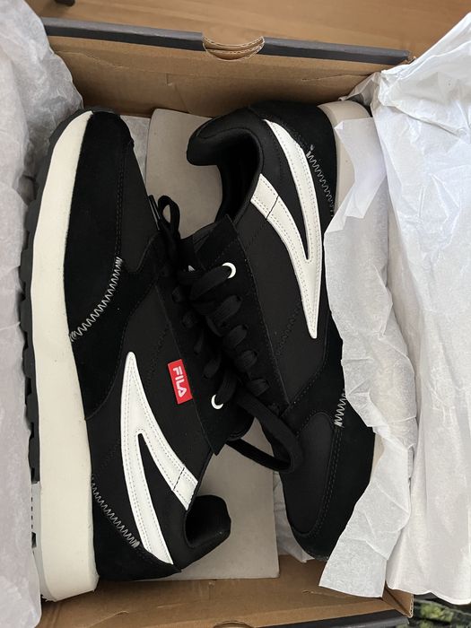 Adidasi noi piele/ textil Fila marimea 45